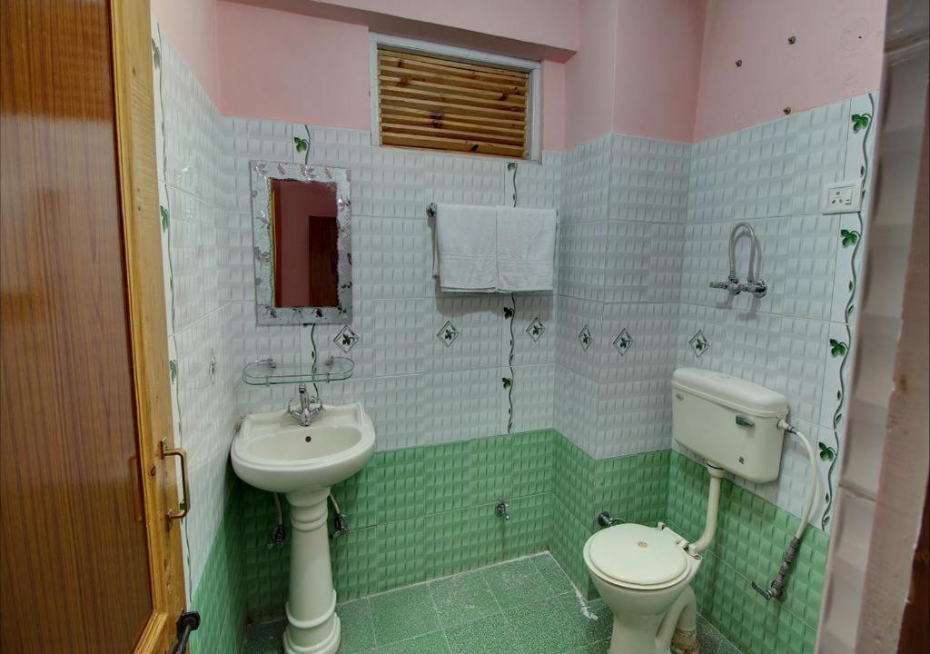 מנאלי Hotel Kingston מראה חיצוני תמונה